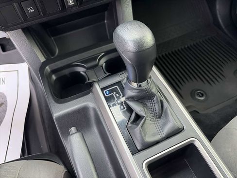 Used 2022 Toyota Tacoma SR5 image 13