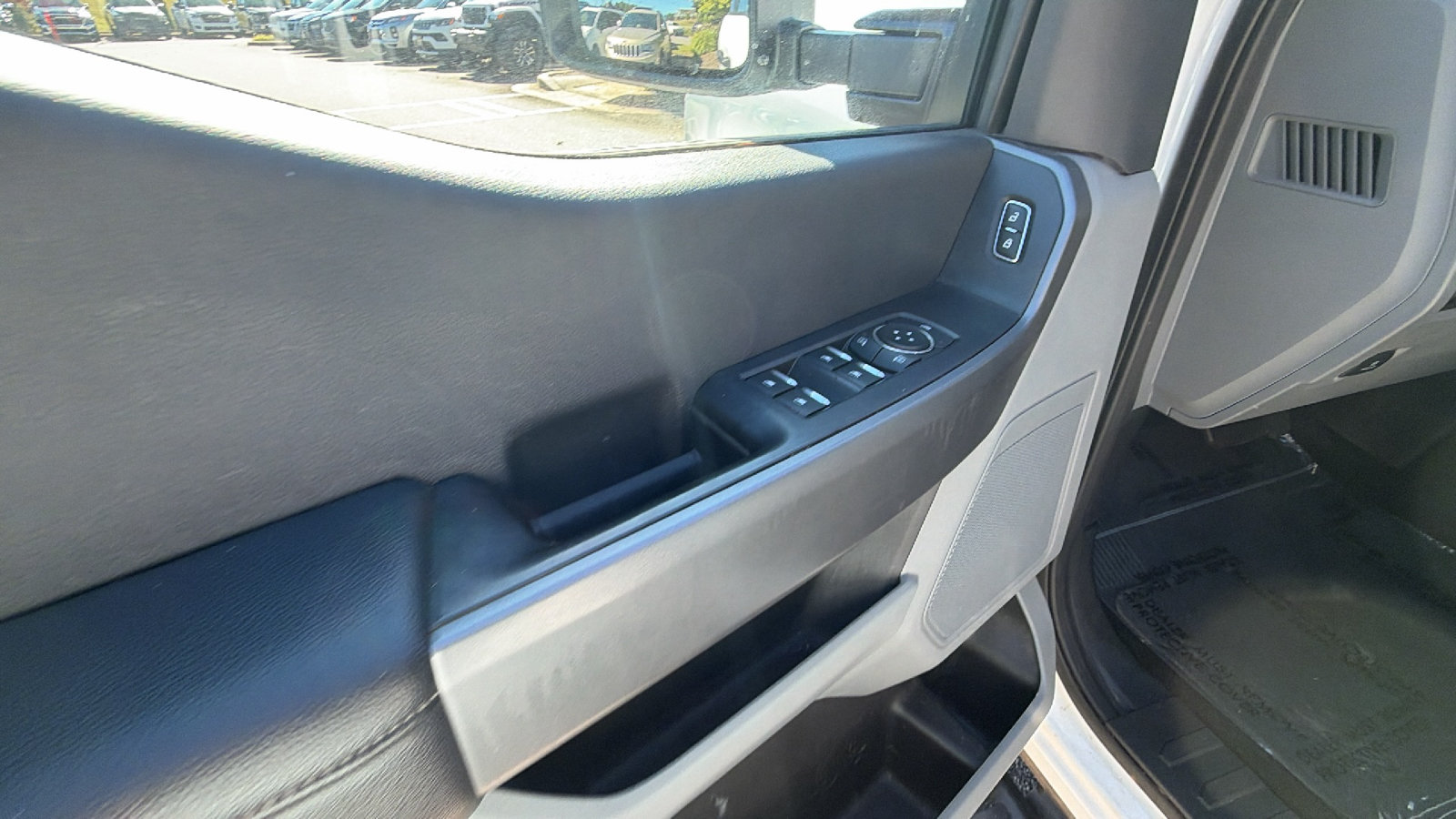 Used 2026 Ford F250 XLT AWD/4WD image 15