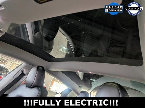 Used 2023 Tesla Model 3 Standard Range image 18