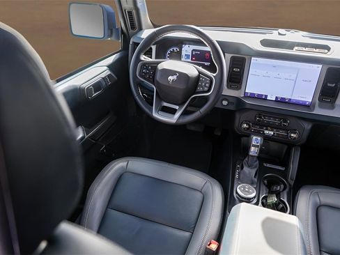 Used 2024 Ford Bronco Outer Banks image 28