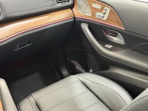 Certified 2024 Mercedes-Benz GLS 450 4MATIC image 13