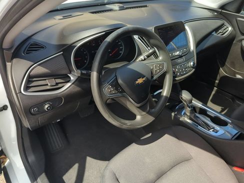 Used 2023 Chevrolet Malibu LT FWD image 9