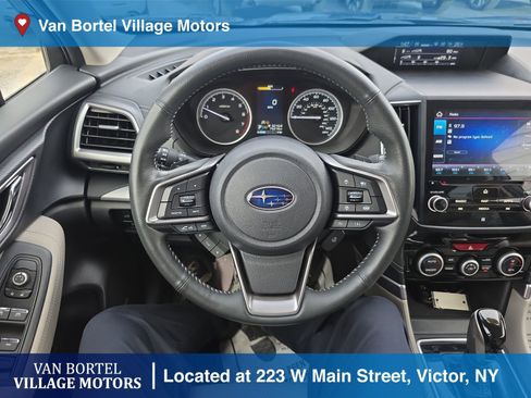 Used 2021 Subaru Forester Limited image 14
