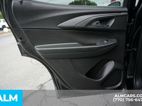 Used 2025 Chevrolet TrailBlazer LT FWD image 56
