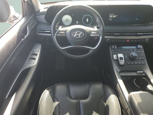 Used 2024 Hyundai Palisade Limited FWD image 12
