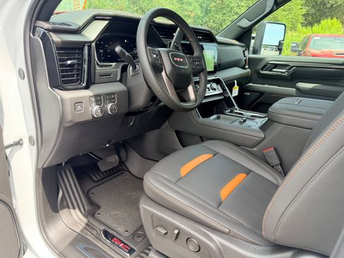 New 2026 GMC Sierra 2500 AT4 AWD/4WD image 12