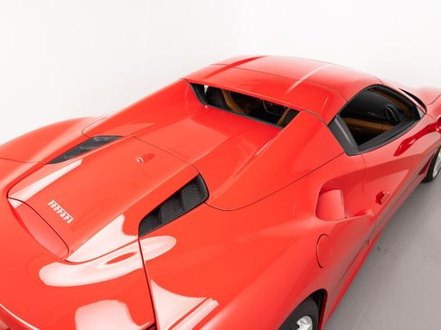 Certified 2019 Ferrari 488 Spider RWD image 40