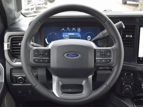 New 2026 Ford F250 Lariat w/ FX4 Off-Road Package image 8