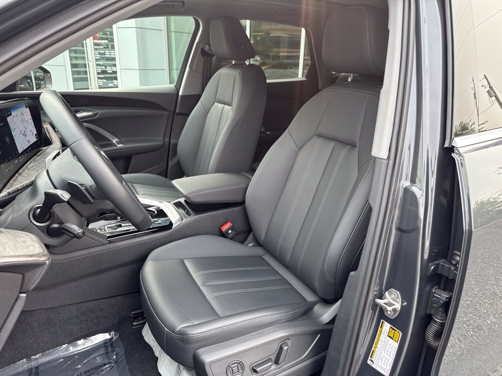 Certified 2025 Audi Q5 Premium w/ Convenience Package AWD/4WD image 19