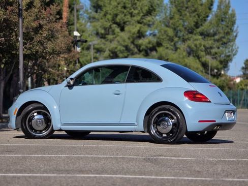 Used 2012 Volkswagen Beetle 2.5 FWD image 18