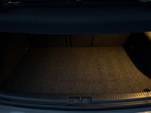 Used 2009 Volkswagen Rabbit S image 33