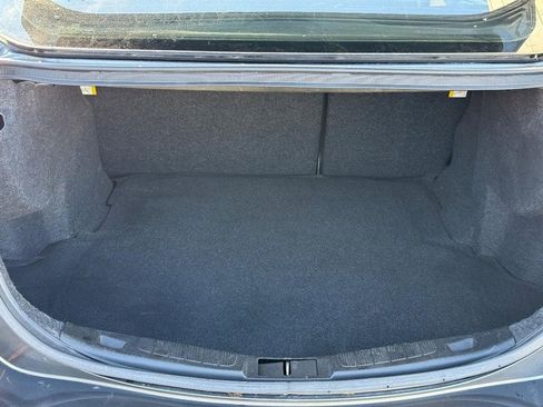 Used 2017 Ford Fusion SE w/ Fusion SE Technology Package image 9