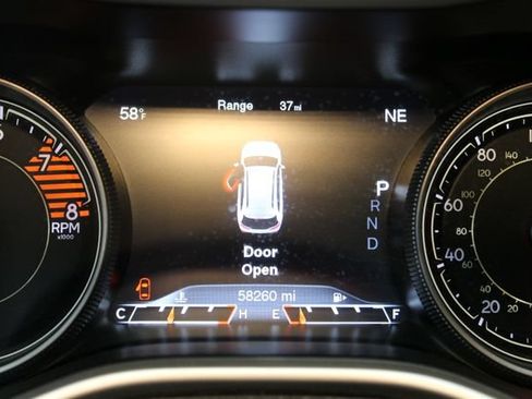 Used 2016 Jeep Cherokee Trailhawk w/ Leather Interior Group AWD/4WD image 23