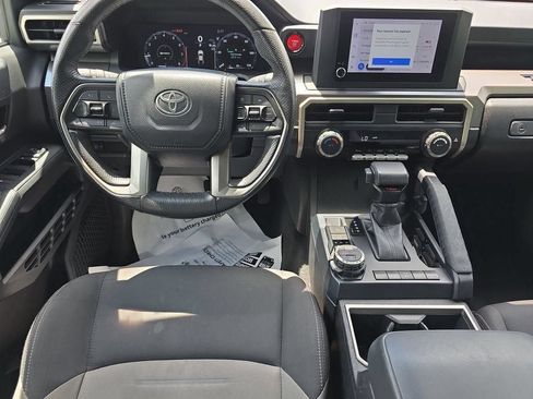 Used 2024 Toyota Tacoma TRD Off-Road AWD/4WD image 18