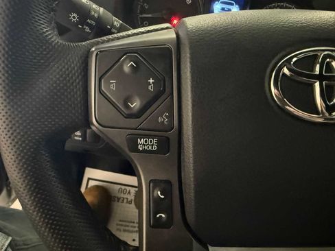 Certified 2023 Toyota Tacoma TRD Off-Road AWD/4WD image 29