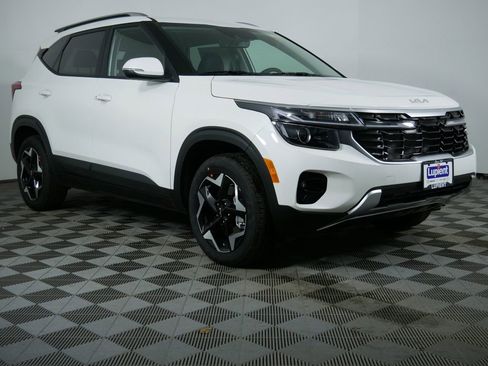 New 2026 Kia Seltos S image 2