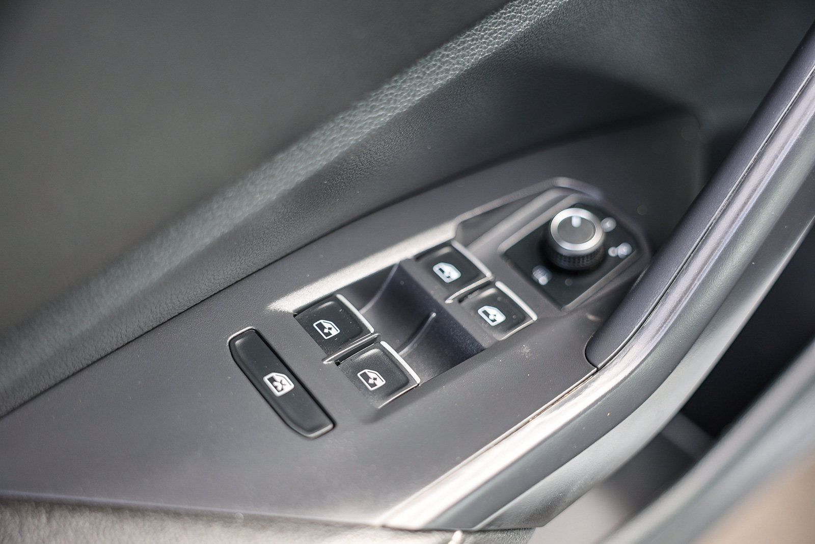 Used 2025 Volkswagen Jetta Sport FWD image 10
