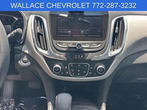 Used 2023 Chevrolet Equinox LT FWD image 19