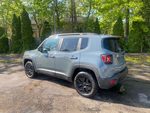 Used 2018 Jeep Renegade Sport w/ Power & Air Group AWD/4WD image 3