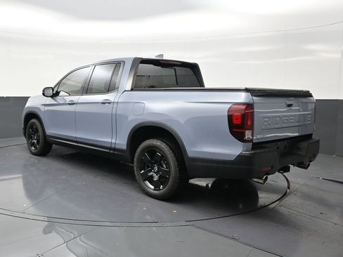 Used 2025 Honda Ridgeline Black Edition image 3