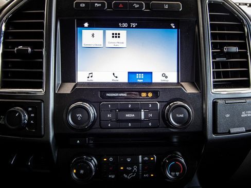 Used 2017 Ford F250 XLT w/ XLT Premium Package image 34