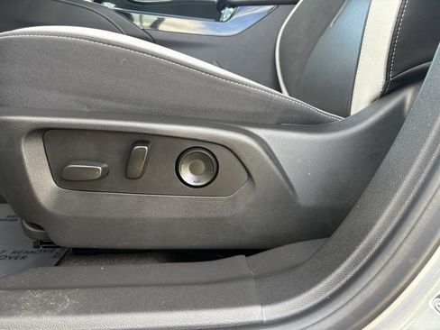 Used 2024 Buick Envision Sport Touring image 11