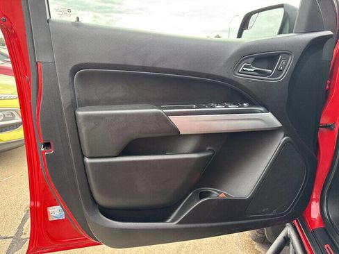 Used 2018 Chevrolet Colorado ZR2 w/ LPO, Premium Interior Package image 15