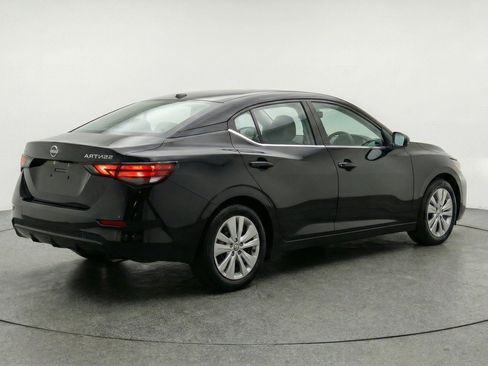 Used 2025 Nissan Sentra S FWD image 9