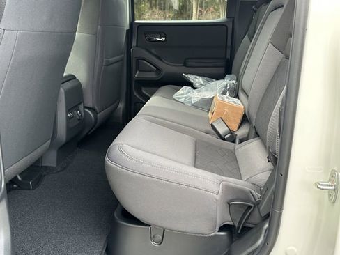 New 2026 Nissan Frontier SV w/ SV Convenience Package image 15
