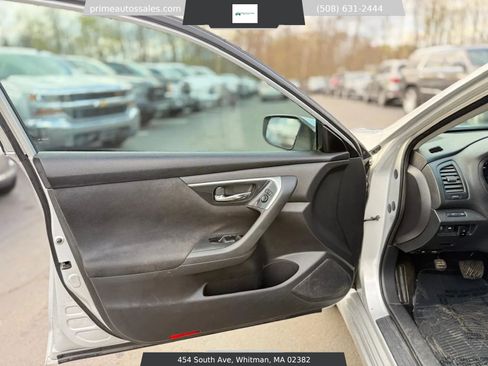 Used 2014 Nissan Altima 2.5 S FWD image 27