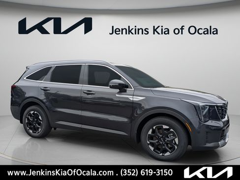 New 2026 Kia Sorento S FWD image 2