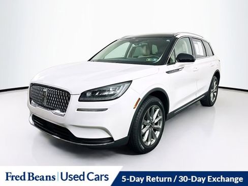 Used 2022 Lincoln Corsair AWD w/ Premium Package image 3
