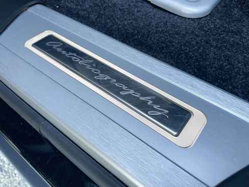 Used 2020 Land Rover Range Rover Autobiography image 41