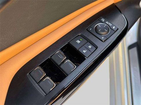 Used 2023 Lexus ES 350 w/ Premium Package image 18