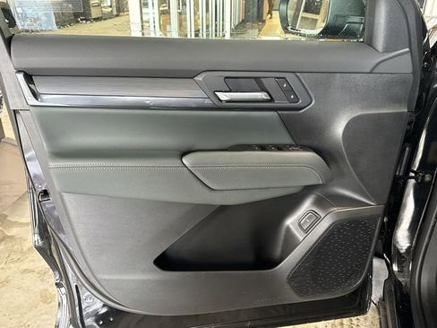 New 2026 GMC Terrain AT4 w/ LPO, Black Badging Package image 21