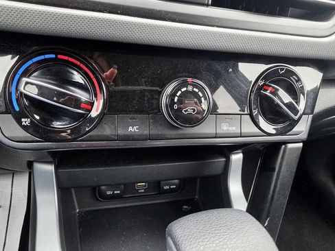 Used 2026 Kia Seltos LX AWD/4WD image 21