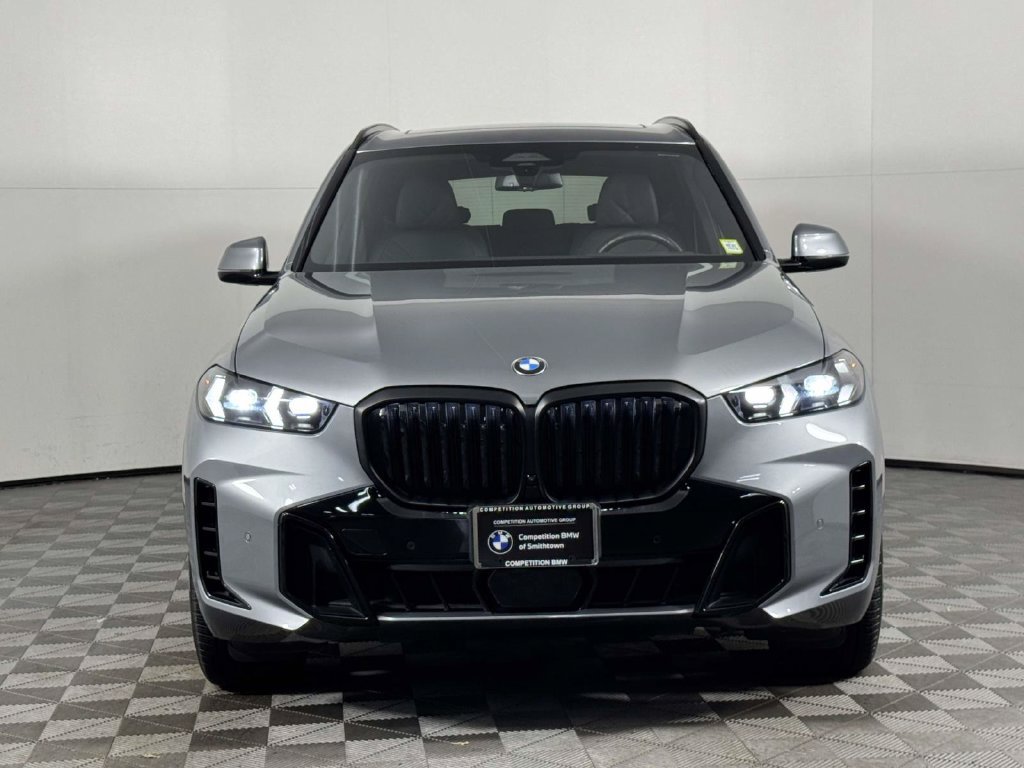 Used 2026 BMW X5 xDrive40i w/ M Sport Package AWD/4WD image 6