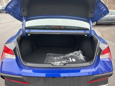 Used 2026 Hyundai Elantra Sport image 29