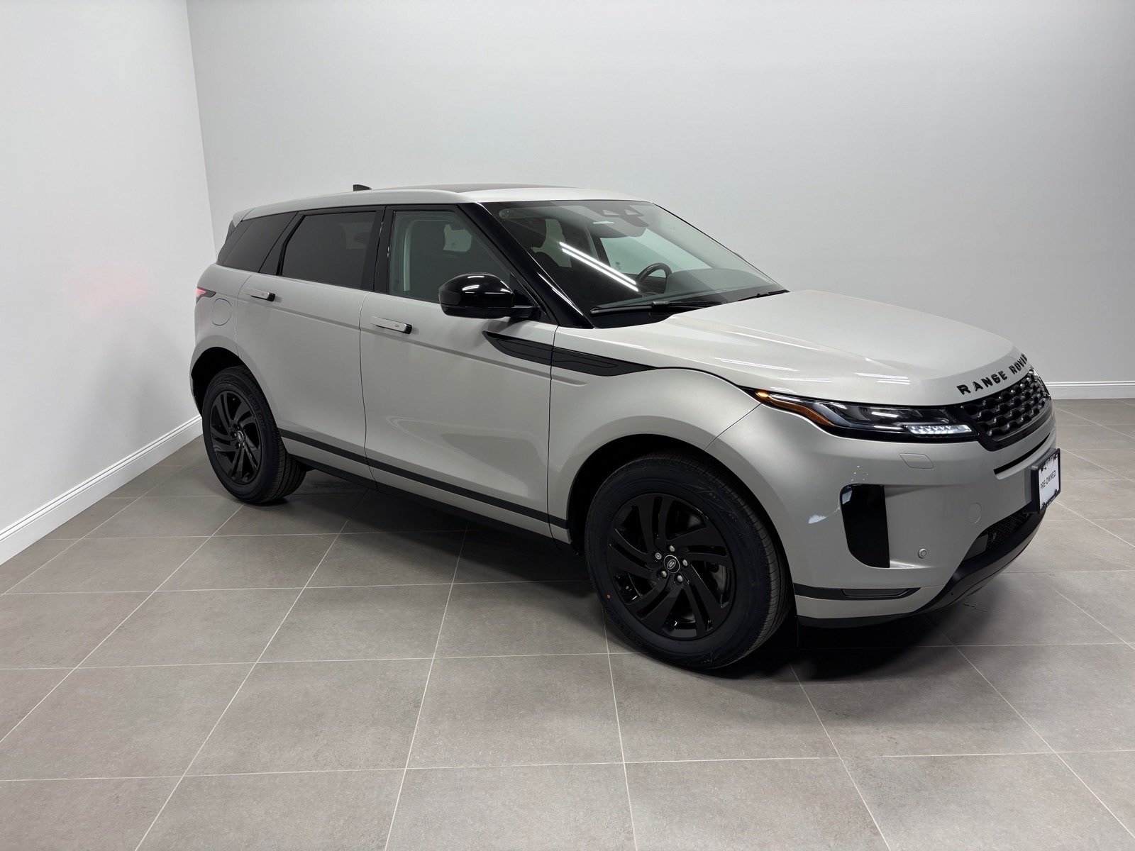 Used 2023 Land Rover Range Rover Evoque S AWD/4WD image 5