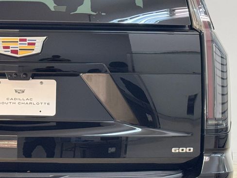 Certified 2025 Cadillac Escalade ESV Sport image 13