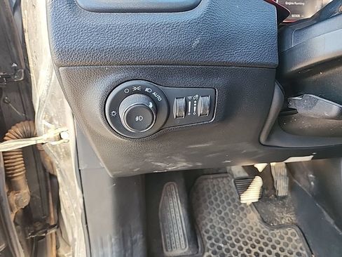 Used 2018 Jeep Compass Trailhawk AWD/4WD image 14