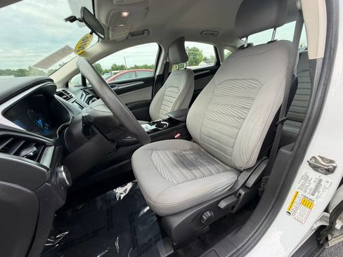 Used 2016 Ford Fusion S FWD image 18