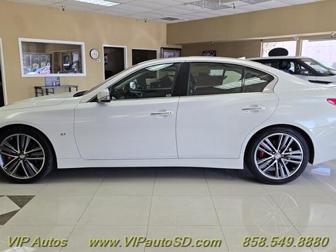 Used 2015 INFINITI Q50 Premium w/ Navigation Package RWD image 5
