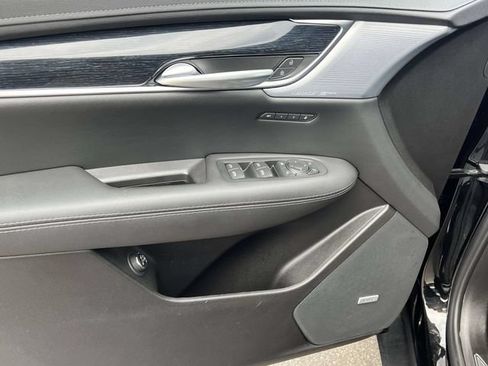 Certified 2025 Cadillac XT5 Premium Luxury w/ Technology Package AWD/4WD image 14