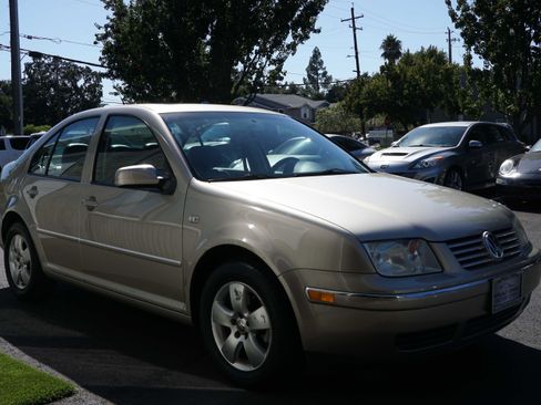 Used 2004 Volkswagen Jetta GLS image 9