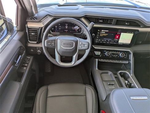 New 2026 GMC Sierra 2500 Denali w/ Denali Reserve Package image 16