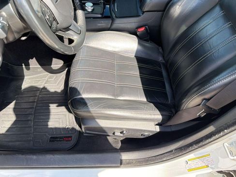 Used 2021 Chrysler 300 S RWD image 13