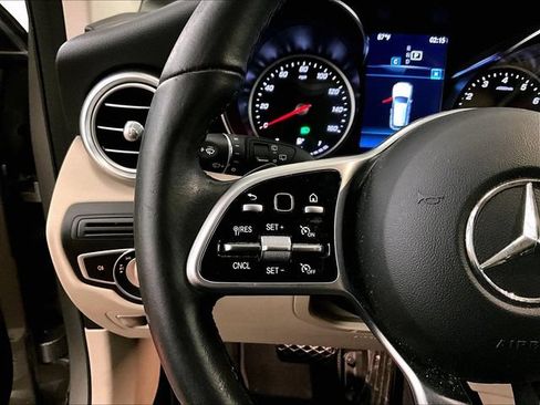 Used 2022 Mercedes-Benz GLC 300 4MATIC image 17