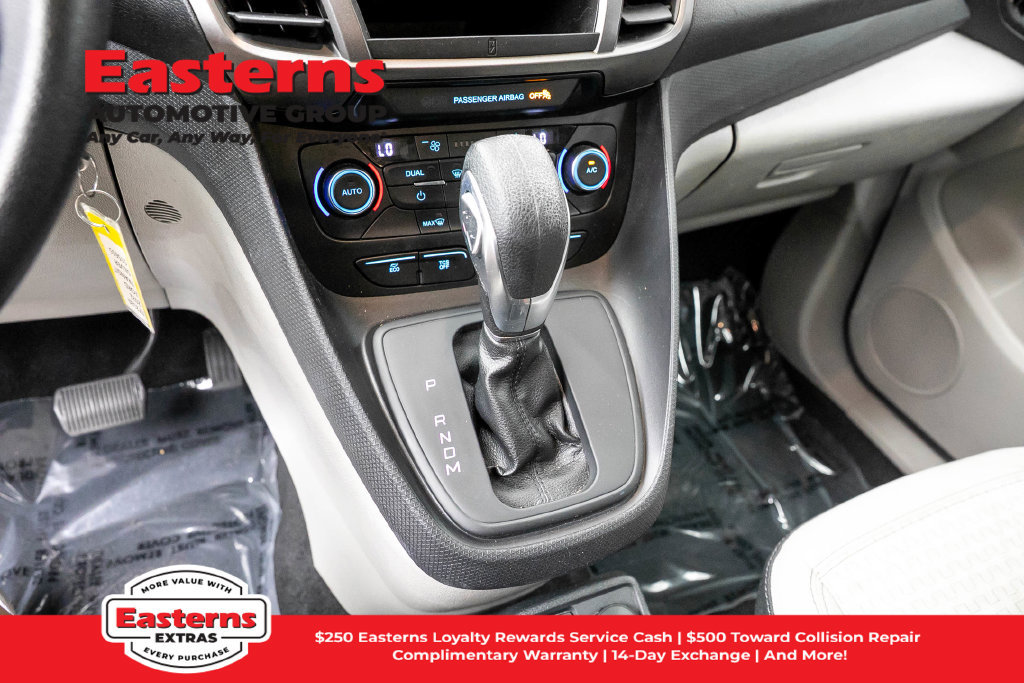 Used 2022 Ford Transit Connect XLT FWD image 13