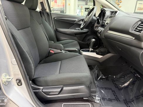 Used 2019 Honda Fit LX image 17